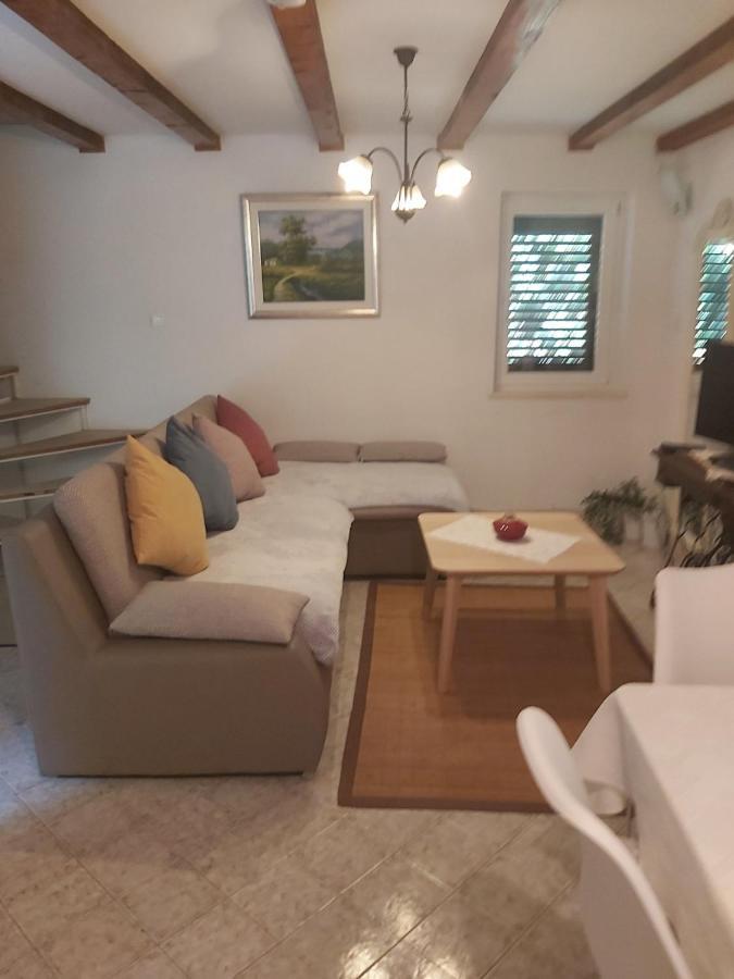 Holiday Home Olive Mill Mlini Buitenkant foto