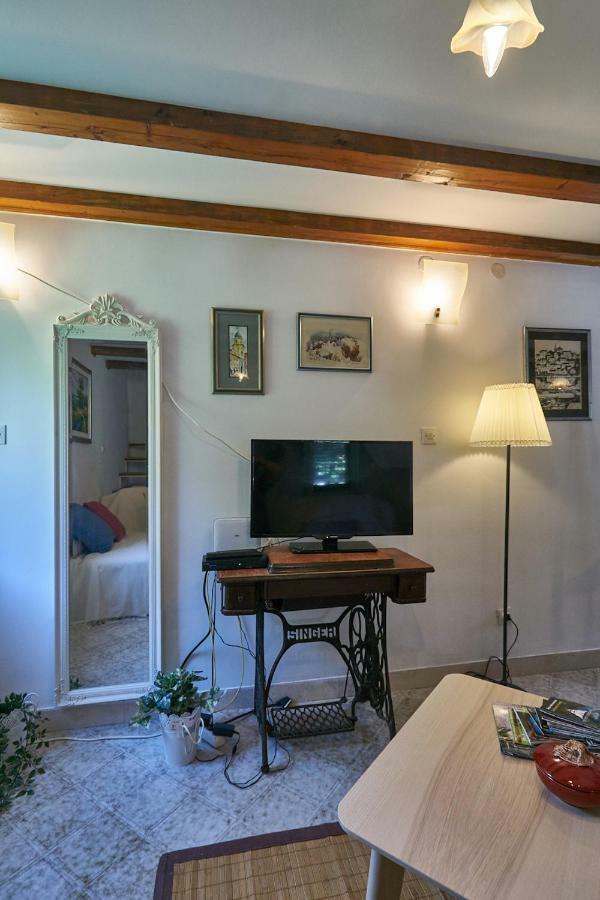 Holiday Home Olive Mill Mlini Buitenkant foto